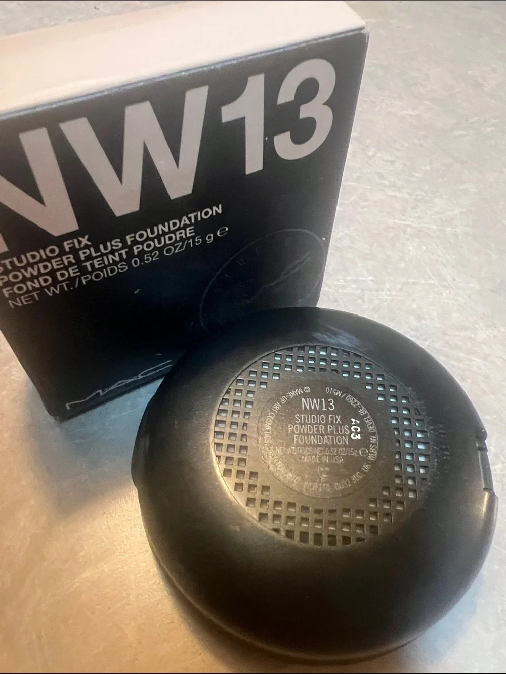 BNIB- MAC Cosmetics Studio Fix Powder Plus Foundation NW13